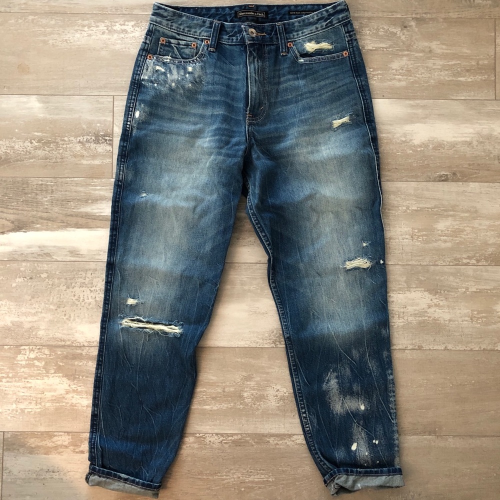 Girlfriend (mom) jeans